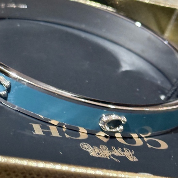 Coach Silver and Blue Bracelet new with tags in box - Picture 4 of 8